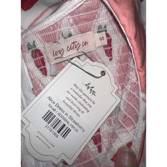 NWT! Ivy City Co Alice Dress Strawberry Novelty Print Smocked Cottagecore Dress - Picture 8 of 11